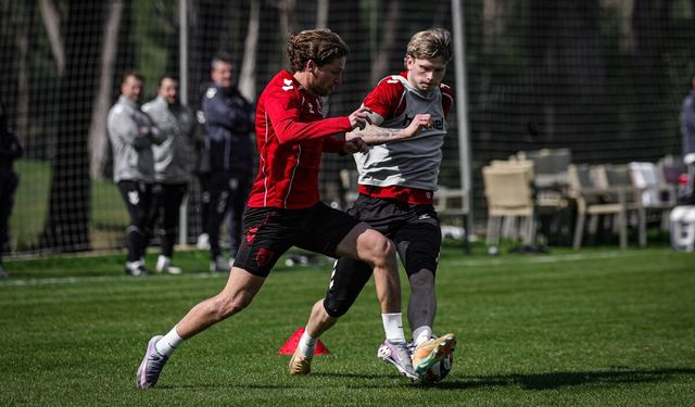 Samsunspor, Fenerbahçe maçının hazırlıklarına Antalya'da başladı