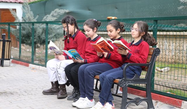 Siirt'te kitap okuma yarışmasının ödülü 'umre ziyareti, Avrupa ve Balkan turu' olacak