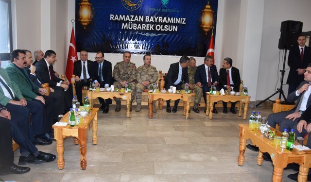 Şırnak ve Batman'da bayramlaşma töreni düzenlendi