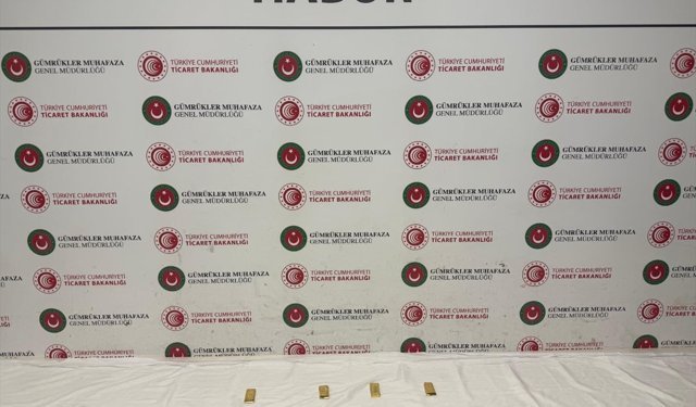 Şırnak'ta yurda kaçak olarak sokulmak istenen 1 kilo 998 gram altın ele geçirildi