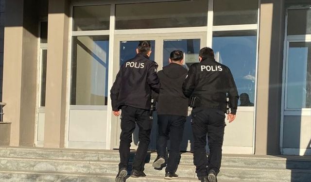 Sivas'ta göçmen kaçakçılığı iddiasıyla yakalanan zanlı tutuklandı