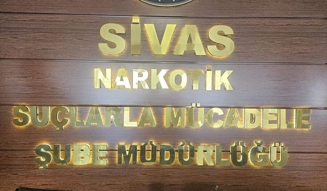 Sivas'ta uyuşturucu operasyonunda yakalanan 3 şüpheli tutuklandı