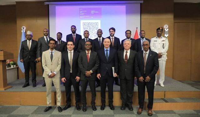 Somali uluslararası balıkçılık lisansını Türk gemisine verdi