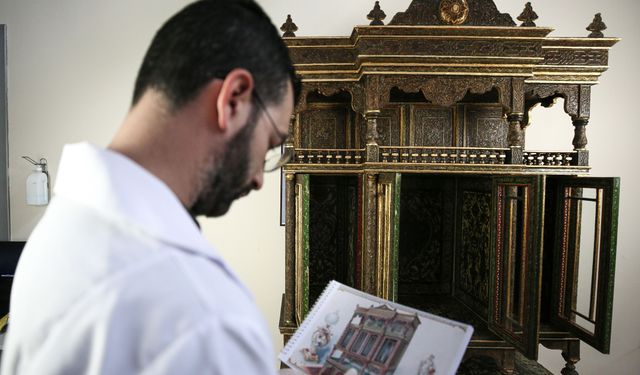 Sultan 2. Abdülhamid'in şehit yakınları ve gaziler yararına bağışladığı ahşap dolap restore edildi