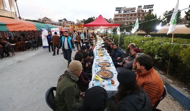 Trabzon Büyükşehir Belediyesince Halep'te 'kardeşlik iftarı' düzenlendi