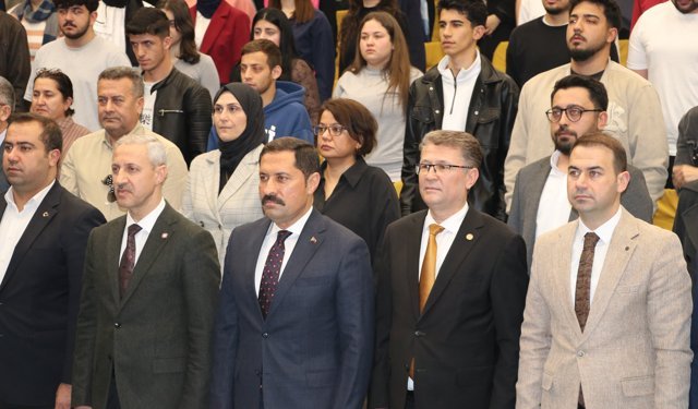 Türk Dil Kurumu Başkanı Mert, Hatay'da üniversite öğrencileriyle buluştu