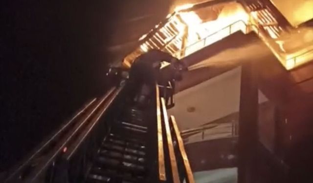 Yozgat'ta 5 katlı apartmanın çatı katında çıkan yangın söndürüldü