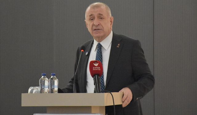 Zafer Partisi Genel Başkanı Özdağ Adana'da partisinin iftar programına katıldı