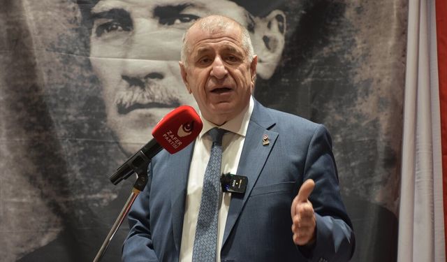 Zafer Partisi Genel Başkanı Özdağ, Konya'da partisinin iftar programına katıldı