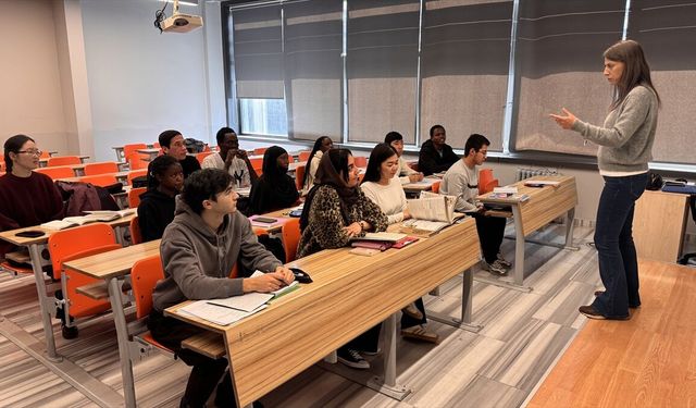 Zonguldak'ta yabancı öğrenciler ülkelerindeki çatışmalar nedeniyle bayramı buruk karşılıyor