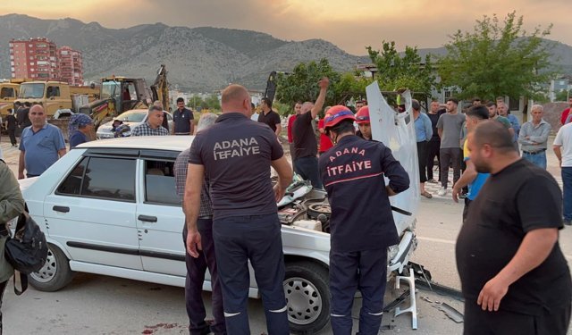 Adana'da motosikletle otomobilin çarpıştığı kazada 2 kişi yaralandı