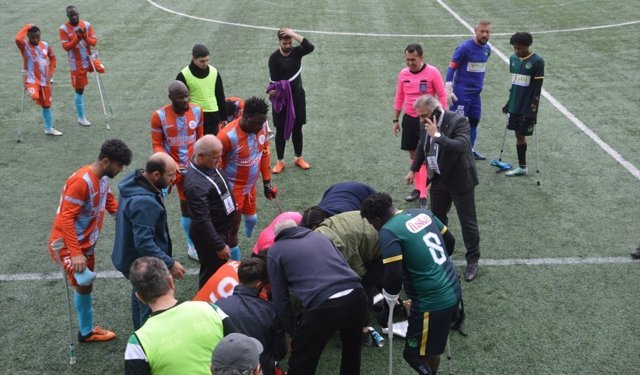 Ampute futbol karşılaşmasında kalp krizi geçiren antrenör Şanlıurfa'da toprağa verildi