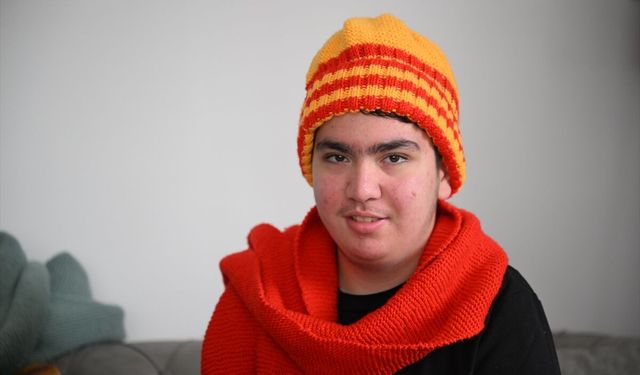 Anneannesini izleyerek örgü öğrenen otizmli Musa kendi dükkanını açmayı hedefliyor