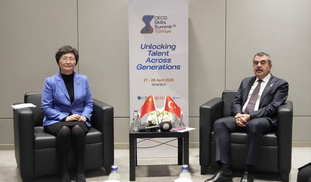 Bakan Tekin, Çin İnsan Kaynakları Sosyal Güvenlik Bakanı Xiaoping ile görüştü