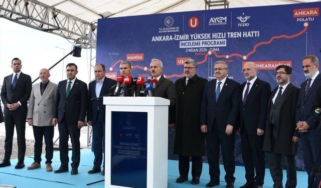 Bakan Uraloğlu, Afyonkarahisar'da 'Ankara-İzmir YHT Hattı İnceleme Programı'nda konuştu: