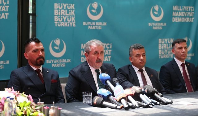 BBP Genel Başkanı Destici'den İsrail'in Küresel Sumud Filosu'na saldırısına tepki: