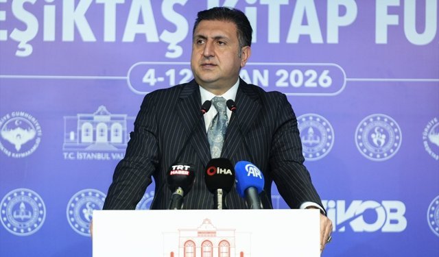 'Ben Okuyorum, İstanbul Okuyor' projesi kapsamında Beşiktaş Kitap Fuarı açıldı