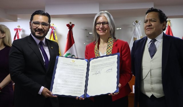 Bogota Büyükelçisi Sun, 'Bernardo O'Higgins Entegrasyon Madalyası' ile onurlandırıldı