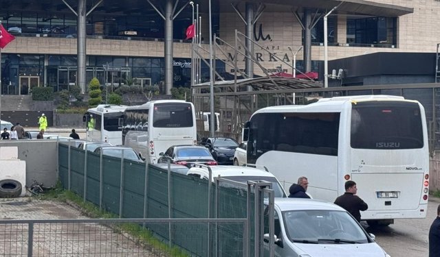 Bursa Büyükşehir Belediye Başkanı Mustafa Bozbey ile 56 şüpheli adliyeye sevk edildi