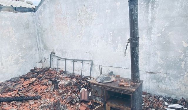 Çanakkale'de evde çıkan yangında 1 kişi öldü
