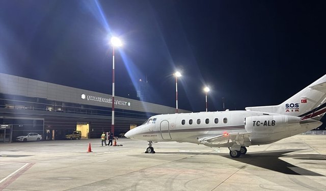 Çanakkale'de rahatsızlanan bebek, ambulans uçakla Ankara'ya sevk edildi