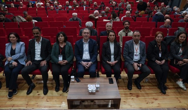 DEM Parti Eş Genel Başkanı Bakırhan, SYKP'nin 6. Olağan Kongresi'nde konuştu: