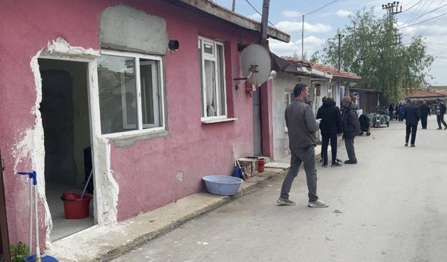 Edirne'de eşini bıçakla yaralayan kadın gözaltına alındı