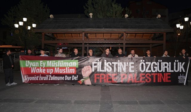 Erzurum'da İsrail'in Küresel Sumud Filosu'na saldırısı protesto edildi
