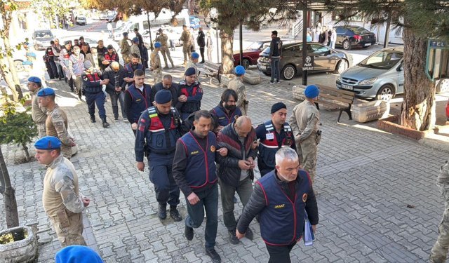 Eskişehir'de 20 yıl önce kaybolan kişinin öldürüldüğü şüphesine ilişkin 8 zanlı tutuklandı