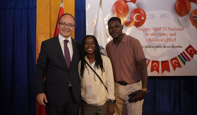 Gambiya'da 23 Nisan Ulusal Egemenlik ve Çocuk Bayramı kutlandı