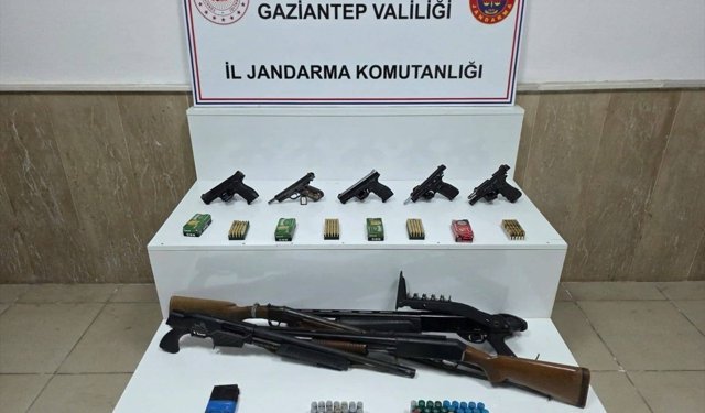 Gaziantep'te silah kaçakçılığı operasyonunda 19 şüpheli yakalandı