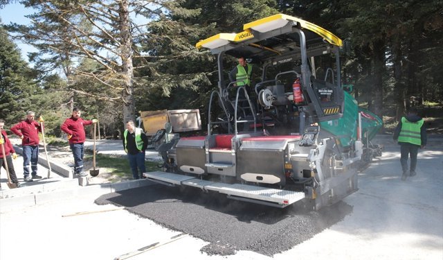 Gölcük Tabiat Parkı'na ulaşım sağlanan yollar bakım ve onarımdan geçiriliyor