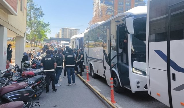 Halfeti Belediyesine yönelik operasyonda gözaltına alınan 46 şüpheli adliyede