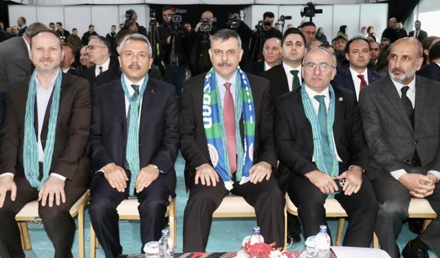 İçişleri Bakanı Çiftçi, '3. Rize Kitap Fuarı'nın açılışında konuştu:
