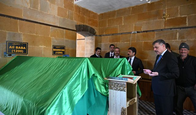 İçişleri Bakanı Çiftçi, kaymakamlık yaptığı Kaman'da ziyaretlerde bulundu