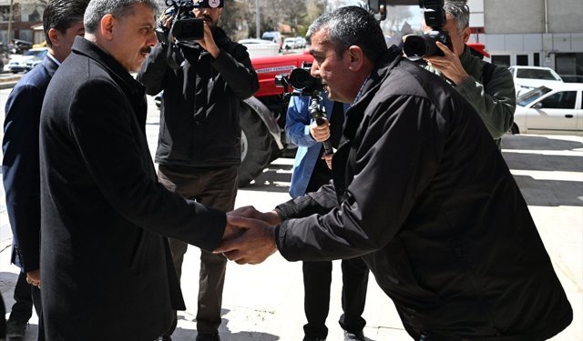 İçişleri Bakanı Çiftçi, Kırşehir'in Kaman ilçesinde ziyaretlerde bulundu