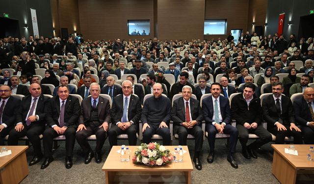 İlim Yayma Vakfı Mütevelli Heyeti Başkanı Erdoğan, Sivil Toplum Kuruluşları Toplantısı'nda konuştu: