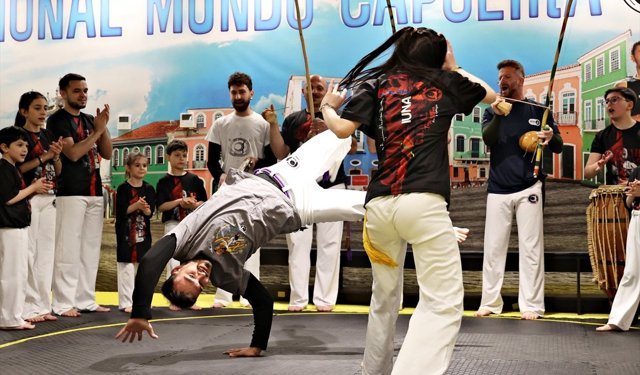 İzlediği filmden etkilenerek ustası olduğu capoeirada yüzlerce sporcu yetiştirdi