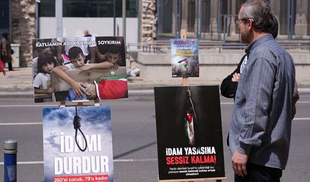 İzmir'de 'Bir Fotoğraf Bin Çığlık' fotoğraf sergisiyle Gazze'ye dikkat çekiliyor