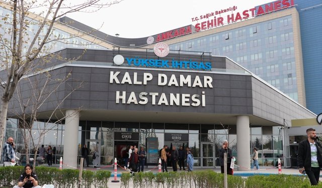 Kalp nakliyle hayata tutunan Hira, okuluna döneceği günü bekliyor