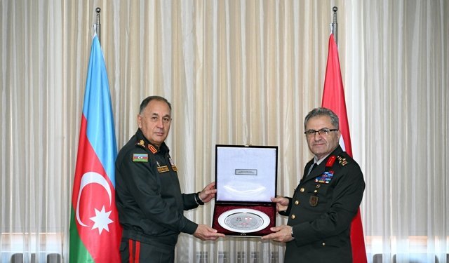 Kara Kuvvetleri Komutanı Orgeneral Tokel, Azerbaycan'da temaslarda bulundu