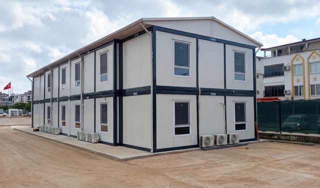 Karmod Antalya'da rezidans projesine konteyner ofis kurdu