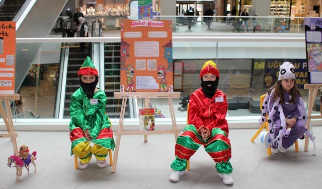 Kastamonu'da öğrenciler, kitaplardaki kahramanları kostümlerle tanıttı