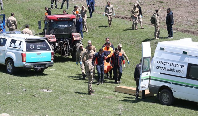 Kayıp olarak aranan Afganistan uyruklu çocuk, Kars Çayı'nda ölü bulundu