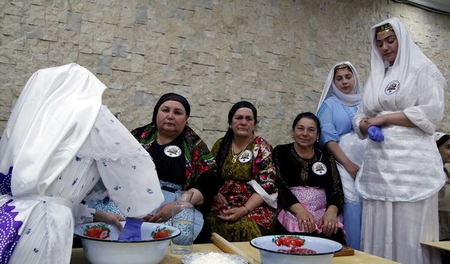 Kırgızistan'da 'Ahıska Hınkal 2026' yarışması düzenlendi