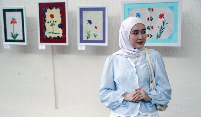 Kırgızistan'da 'Ebru Sanatının Ata Yurduna Yolculuğu' sergisi açıldı