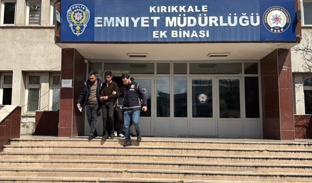 Kırıkkale'de babalarını bıçak ve nacakla öldüren iki kardeş adliyeye sevk edildi