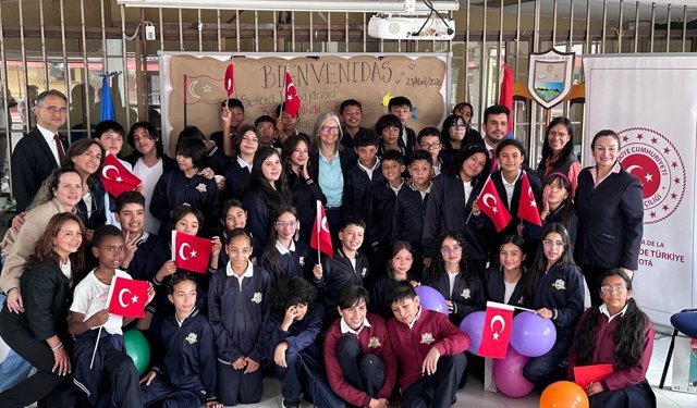 Kolombiya'da 23 Nisan Ulusal Egemenlik ve Çocuk Bayramı kutlandı