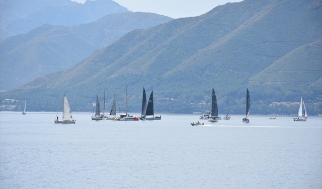 Marmaris MIYC Kış Trofesi Yat Yarışları'nın 6. ayağı başladı