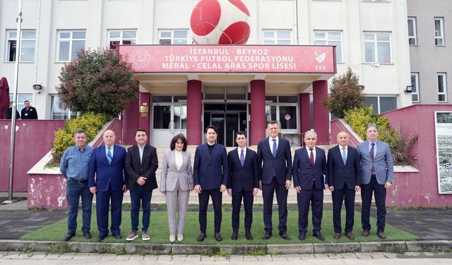 Milli Eğitim Bakan Yardımcısı Macit, TFF Meral-Celal Aras Spor Lisesi'ni ziyaret etti